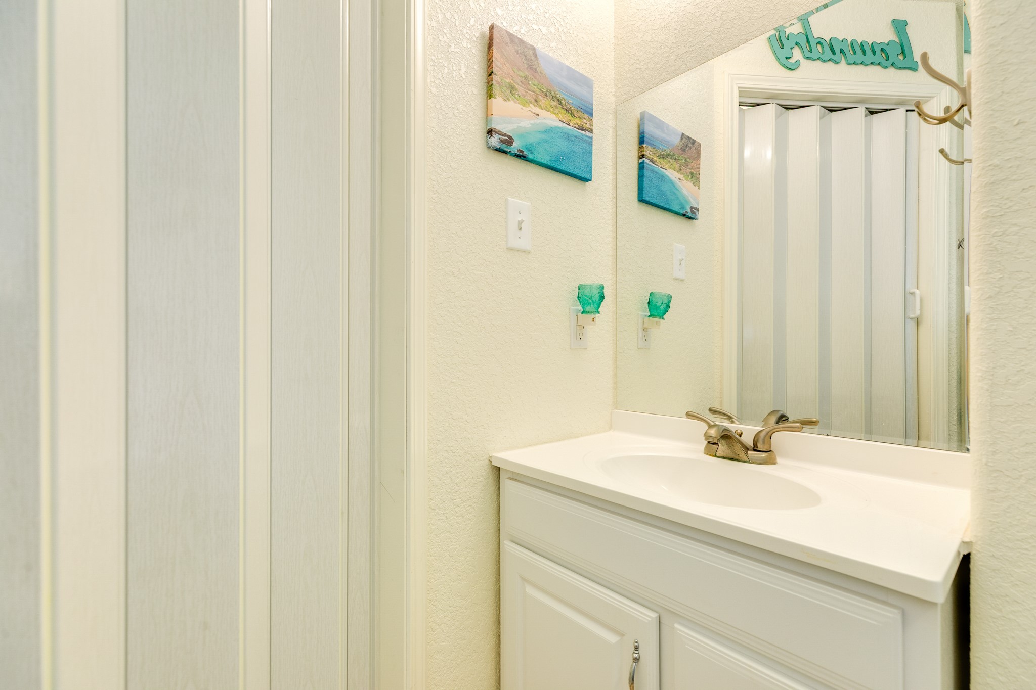 433 Seabean Street Surfside Beach, TX 77541 - Photo 18 of 34