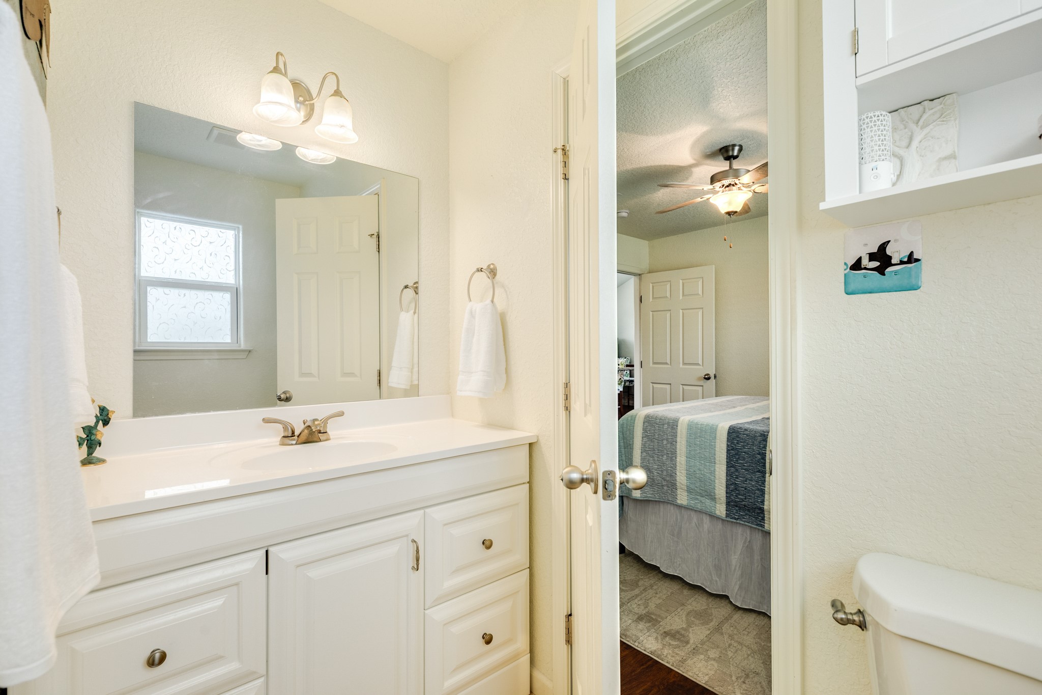 433 Seabean Street Surfside Beach, TX 77541 - Photo 19 of 34