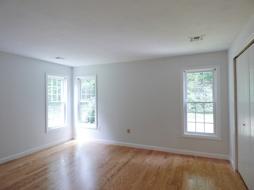212 Ridgefield Circle, Unit A Clinton, MA 01510 - Photo 8 of 23 Gallery Image 8
