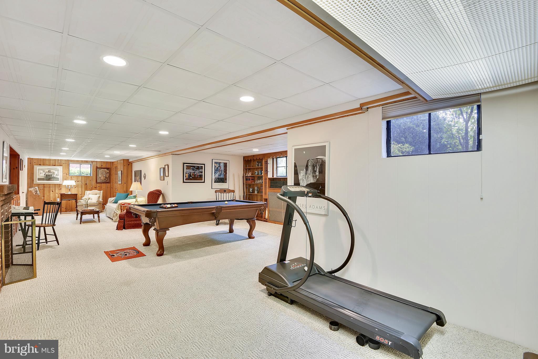 1611 Sherwood Road Silver Spring, MD 20902 - Photo 21 of 30 Family Room
