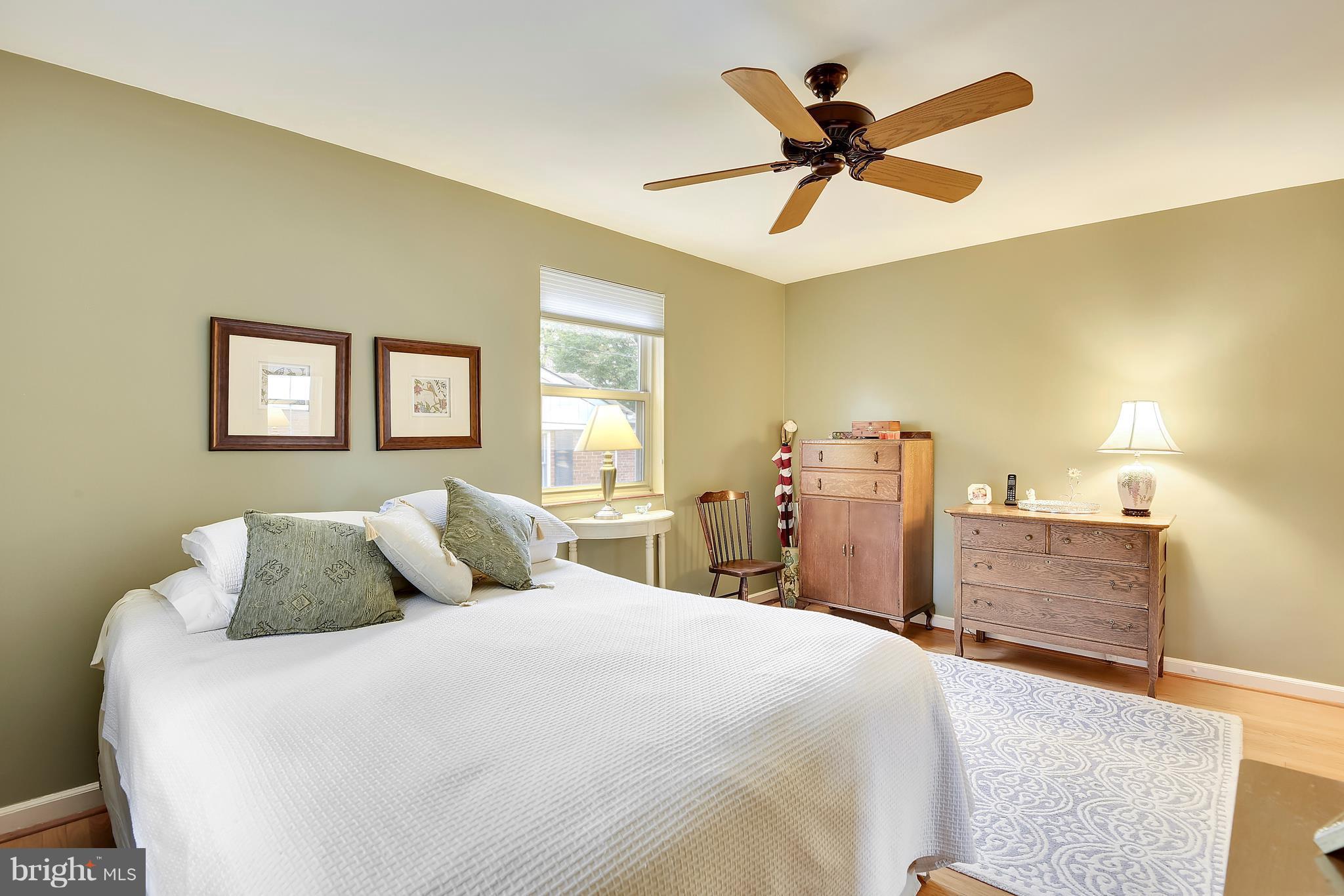 1611 Sherwood Road Silver Spring, MD 20902 - Photo 22 of 30 Bedroom (Master)