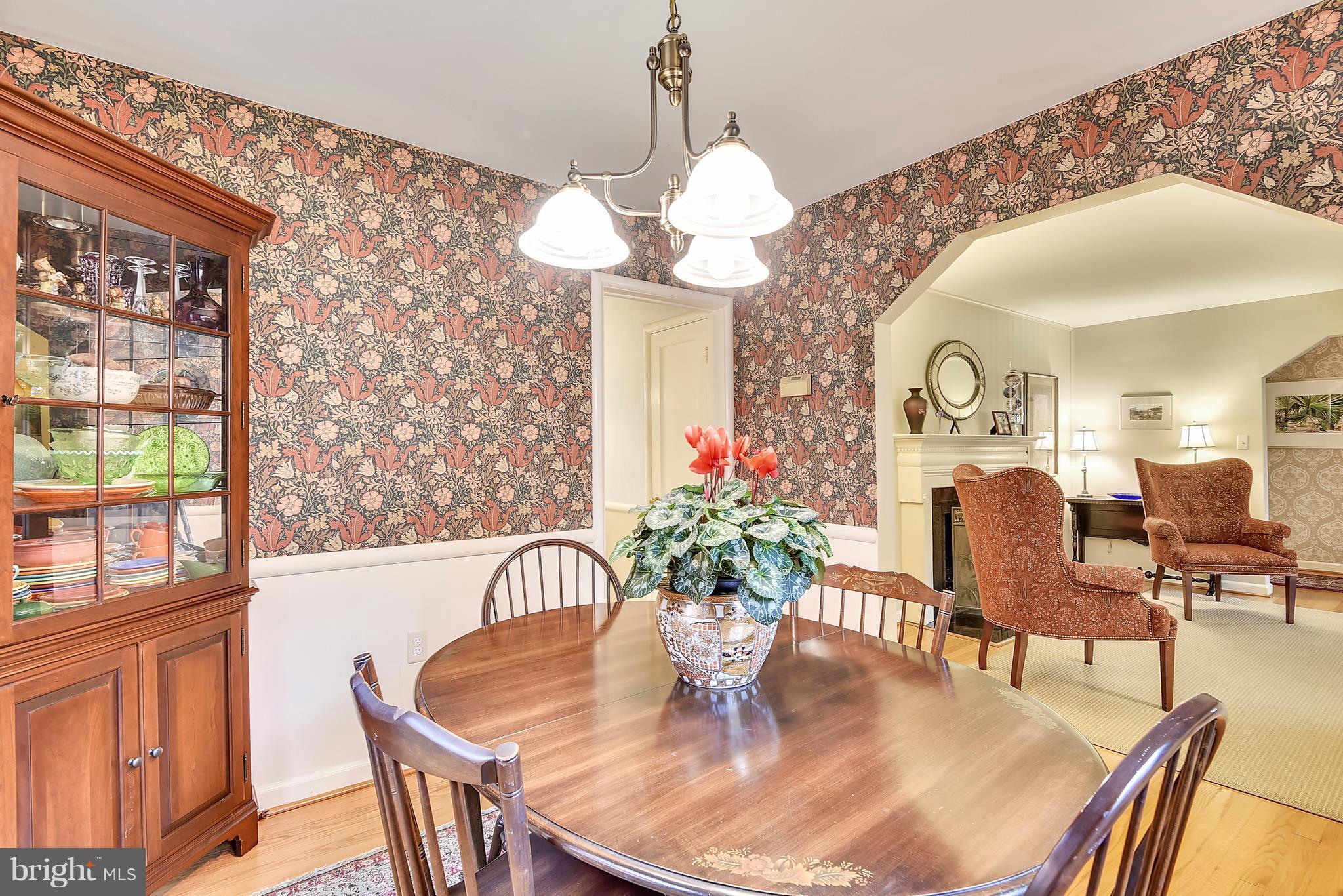 1611 Sherwood Road Silver Spring, MD 20902 - Photo 9 of 30 Dining Room