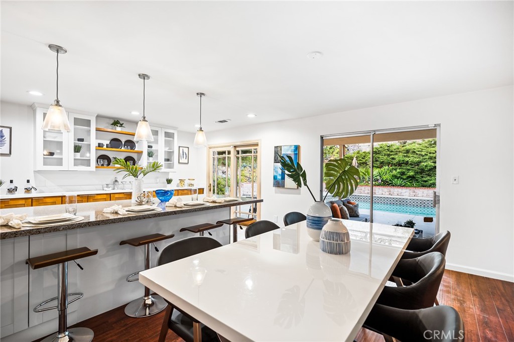 3940 Declaration Avenue Calabasas, CA 91302 - Photo 2 of 32