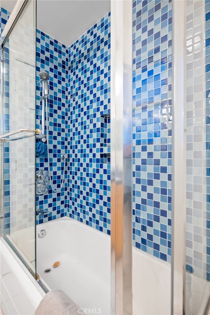 3940 Declaration Avenue Calabasas, CA 91302 - Photo 26 of 32