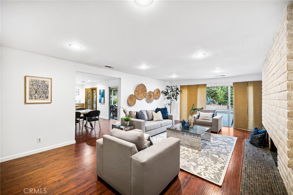 3940 Declaration Avenue Calabasas, CA 91302 - Photo 10 of 32