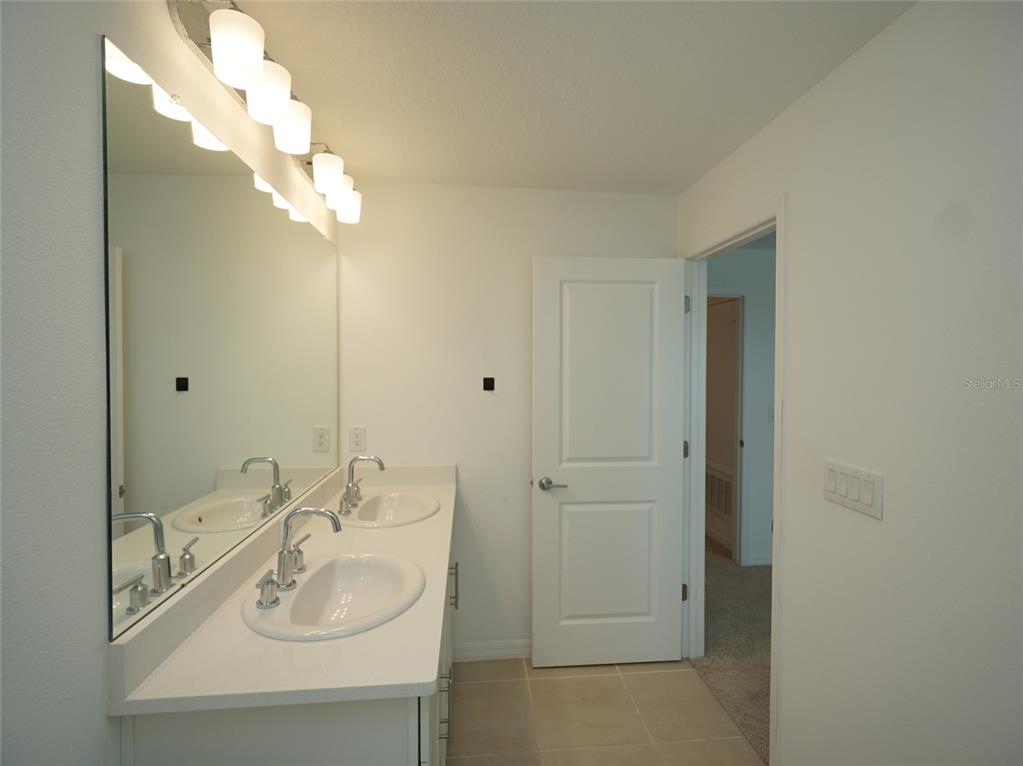 2407 Paravane Way Wesley Chapel, FL 33543 - Photo 14 of 35