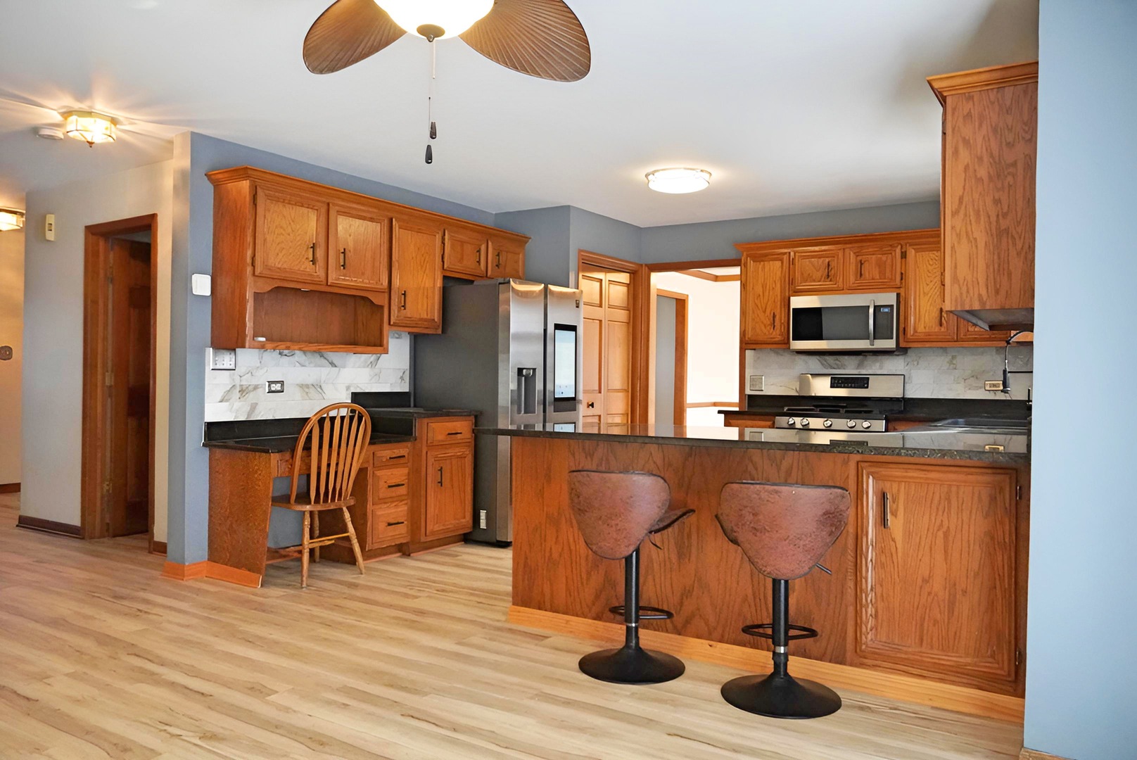 1707 Chestnut Hill Road Plainfield, IL 60586 - Photo 3 of 34