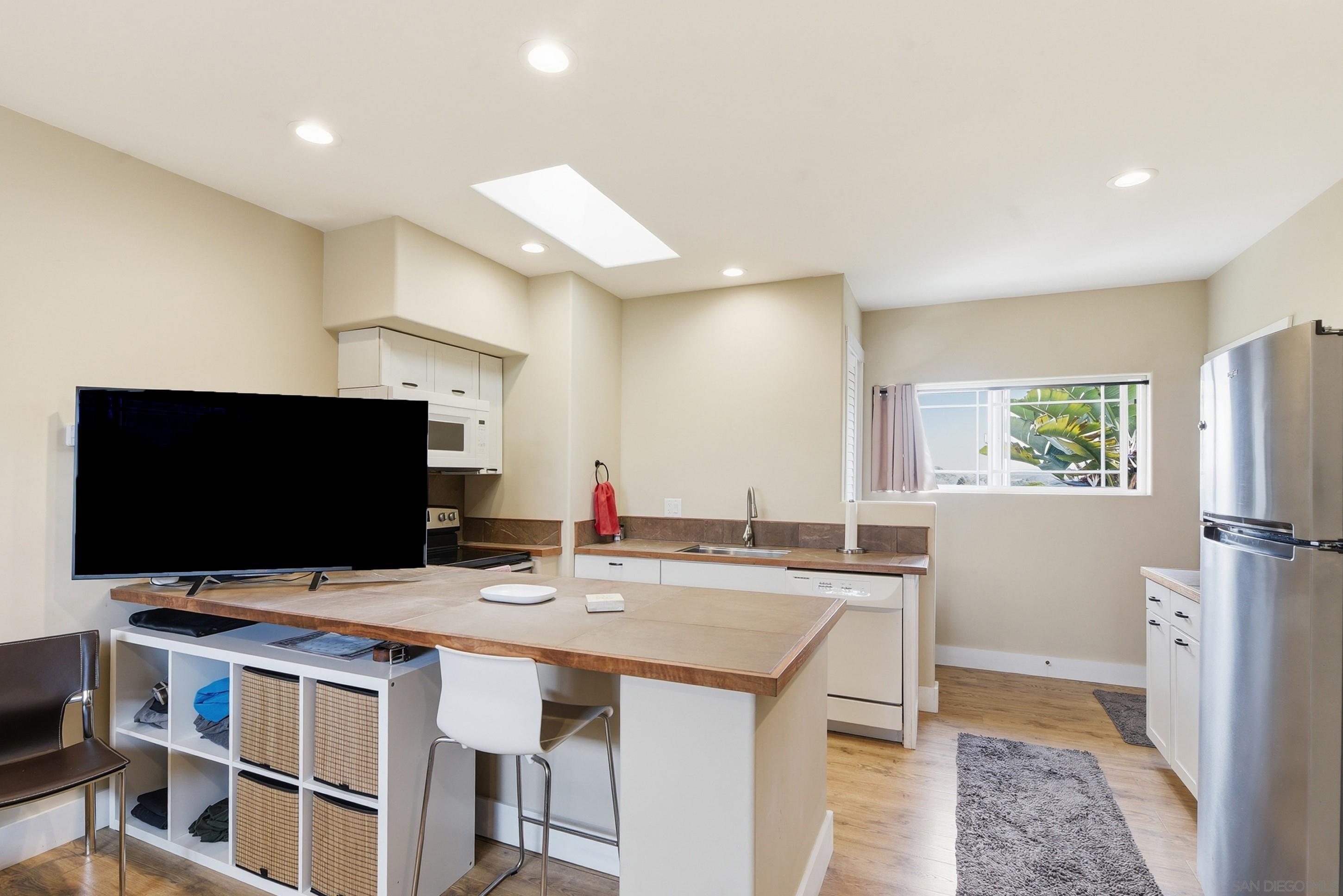 2275 Cameo Road Carlsbad, CA 92008 - Photo 52 of 60