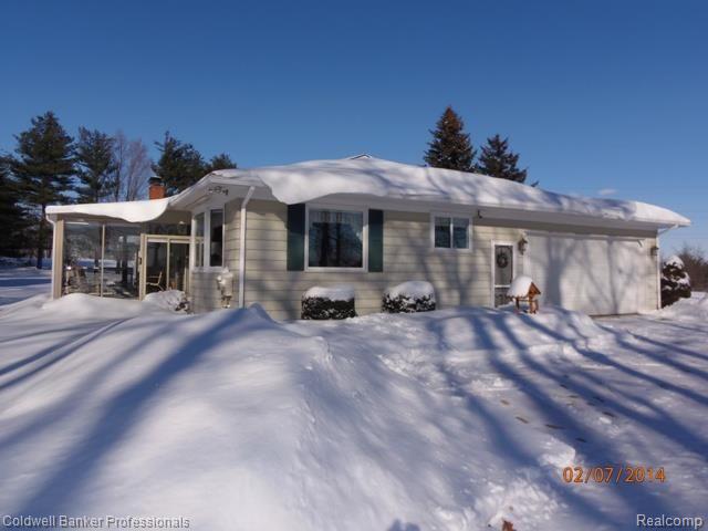4854 Bishop Road Dryden, MI 48428 - Photo 10 of 43 4854 Bishop back.jpg