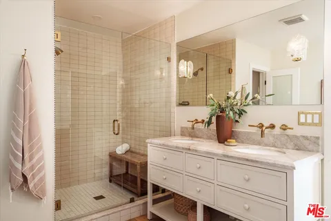 $1,749,000 | 1410 Stanford Drive, Glendale, CA 91205