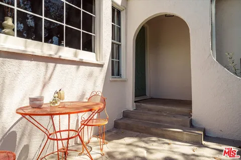 $1,749,000 | 1410 Stanford Drive, Glendale, CA 91205