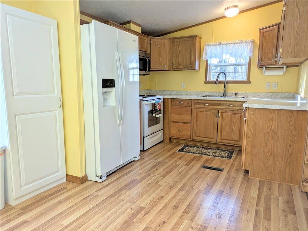 183 Round Top Circle Scottdale, PA 15683 - Photo 5 of 31