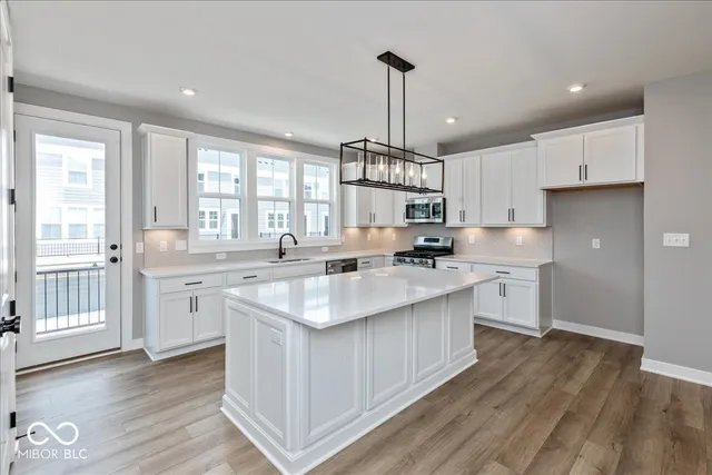 $332,990 | 7313 Bayview Run, McCordsville, IN 46055