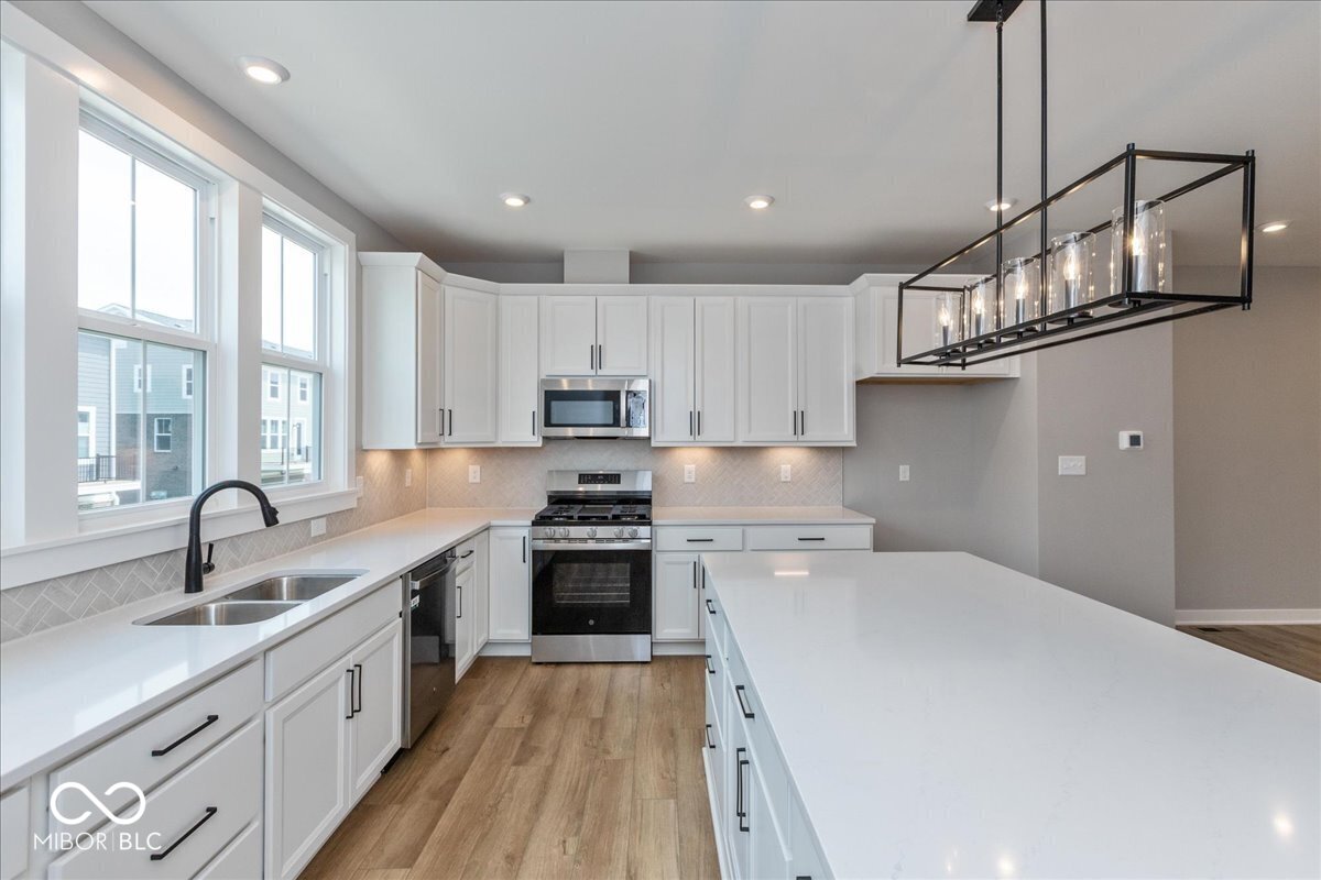 7313 Bayview Run McCordsville, IN 46055 - Photo 13 of 37