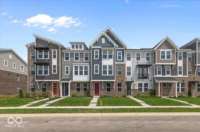 $332,990 | 7313 Bayview Run, McCordsville, IN 46055