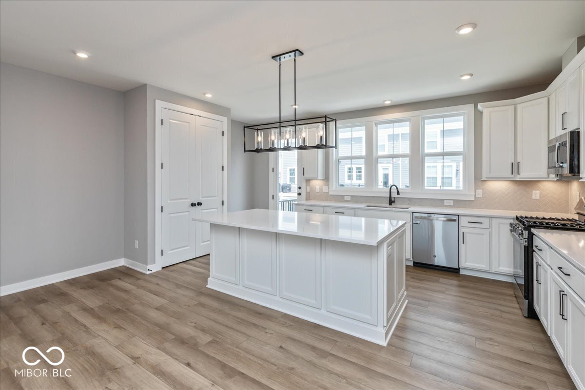 7313 Bayview Run McCordsville, IN 46055 - Photo 9 of 37