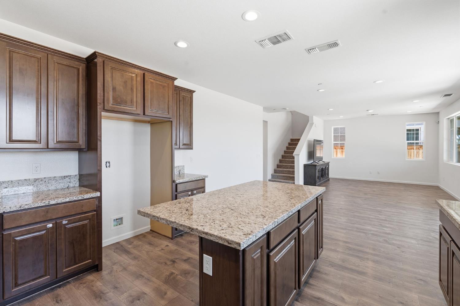 4322 Hillside Road Madera, CA 93636 - Photo 14 of 67