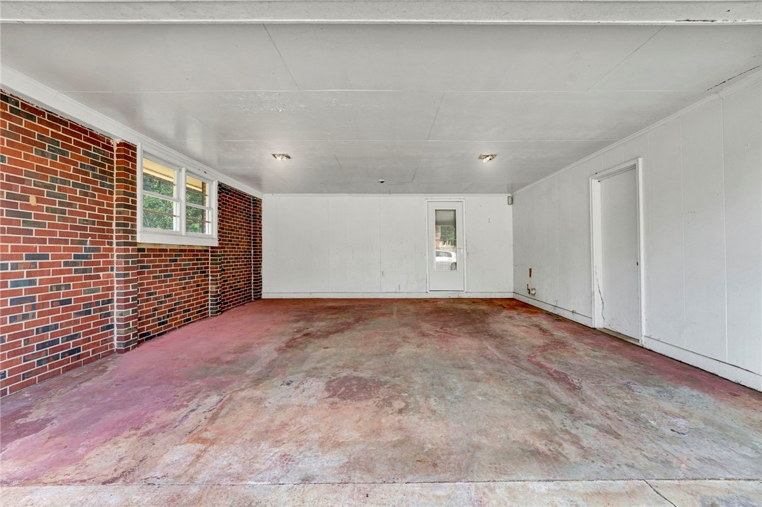 321 Ponce DeLeon Drive Anderson, SC 29621 - Photo 7 of 37