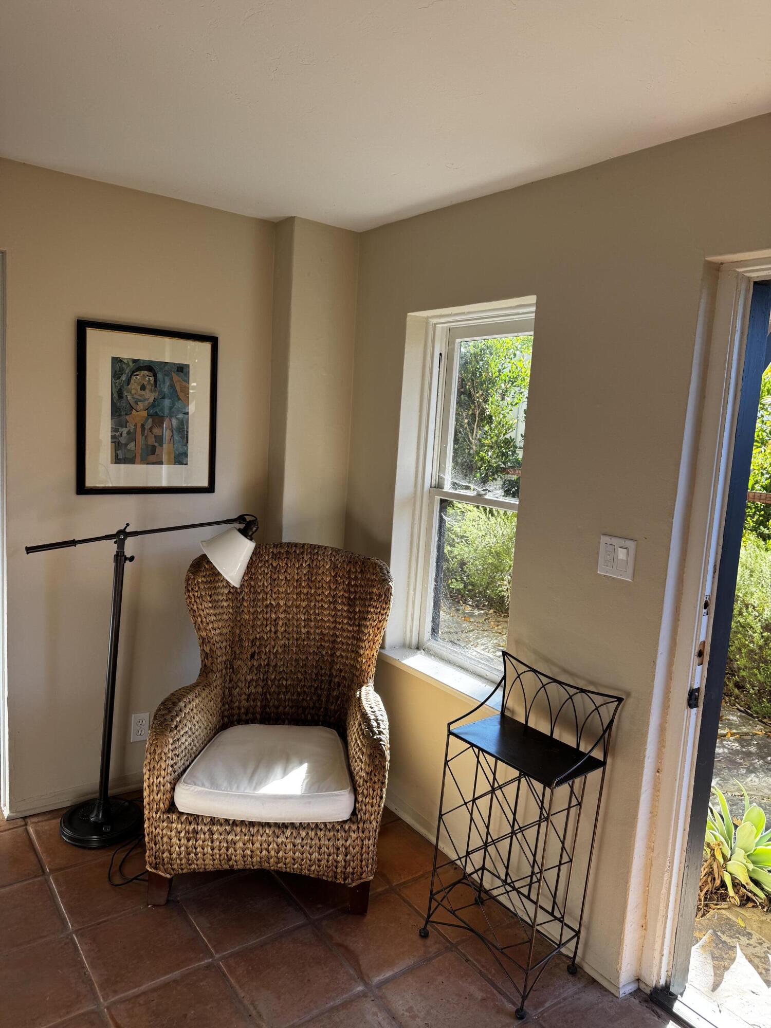 1423 Alta Vista Road, Unit 1 Santa Barbara, CA 93103 - Photo 5 of 8 IMG_3866