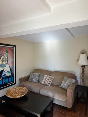 $2,500 | 1423 Alta Vista Road, Unit LOWER LEVEL, Santa Barbara, CA 93103