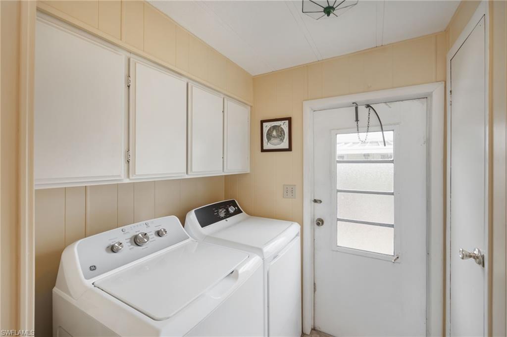 21 San Lu Rue Avenue, Unit 21 Naples, FL 34104 - Photo 20 of 33