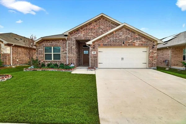 $398,000 | 628 Presidio Street, Aubrey, TX 76227