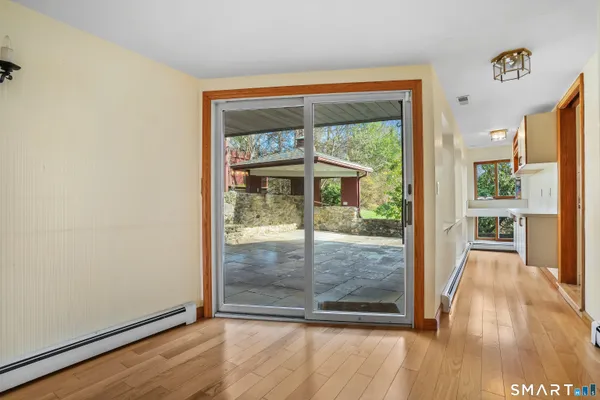 $925,000 | 31 Mountain View Drive, Brookfield, CT 06804