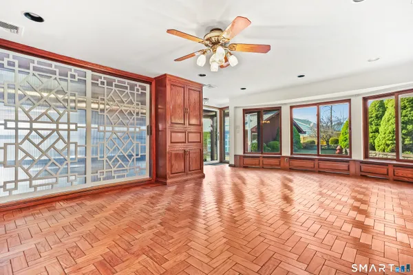 $925,000 | 31 Mountain View Drive, Brookfield, CT 06804