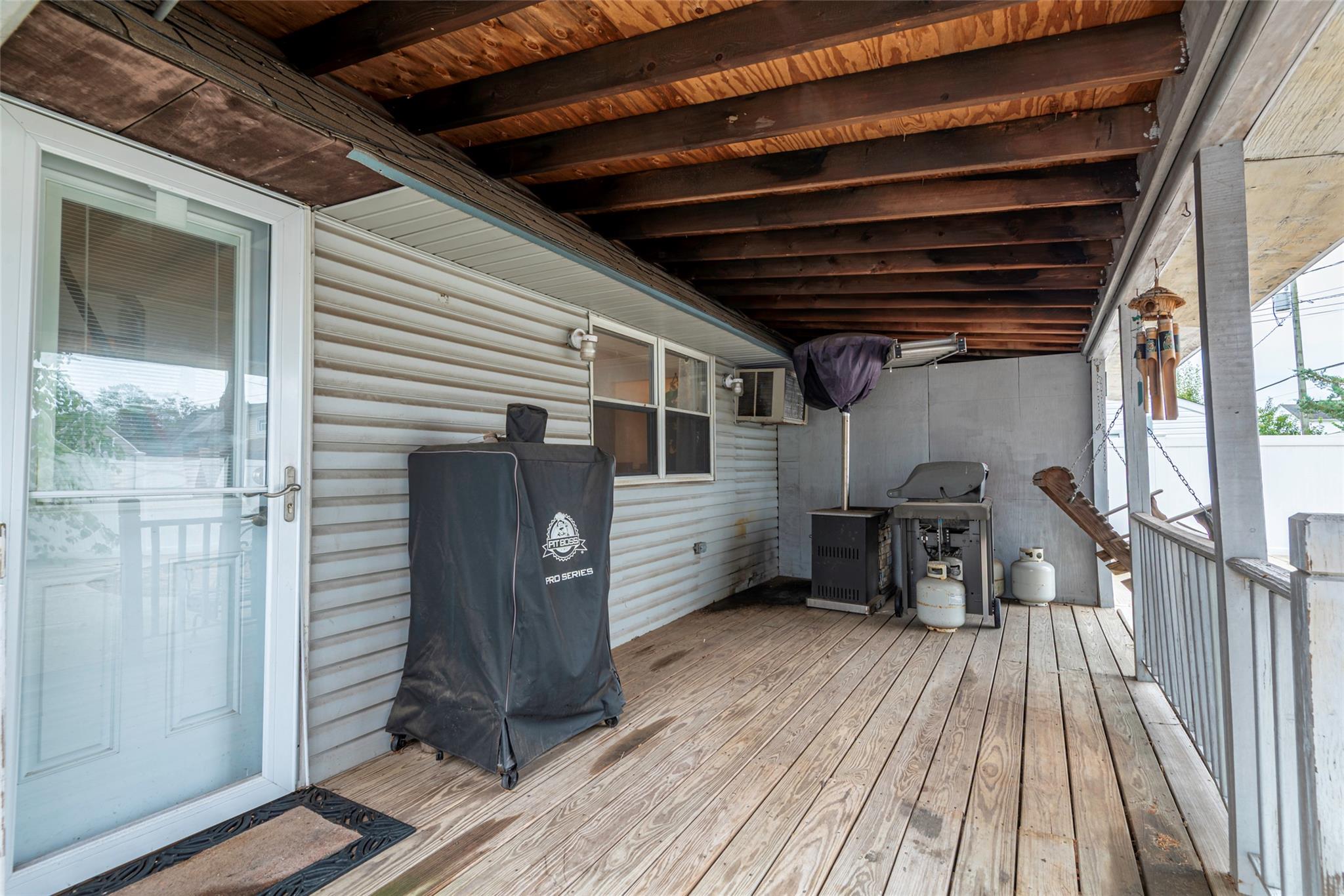 22 Lowland Road Levittown, NY 11756 - Photo 28 of 38 Deck with a grill