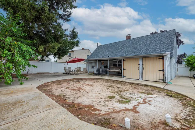 $749,999 | 22 Lowland Road, Levittown, NY 11756