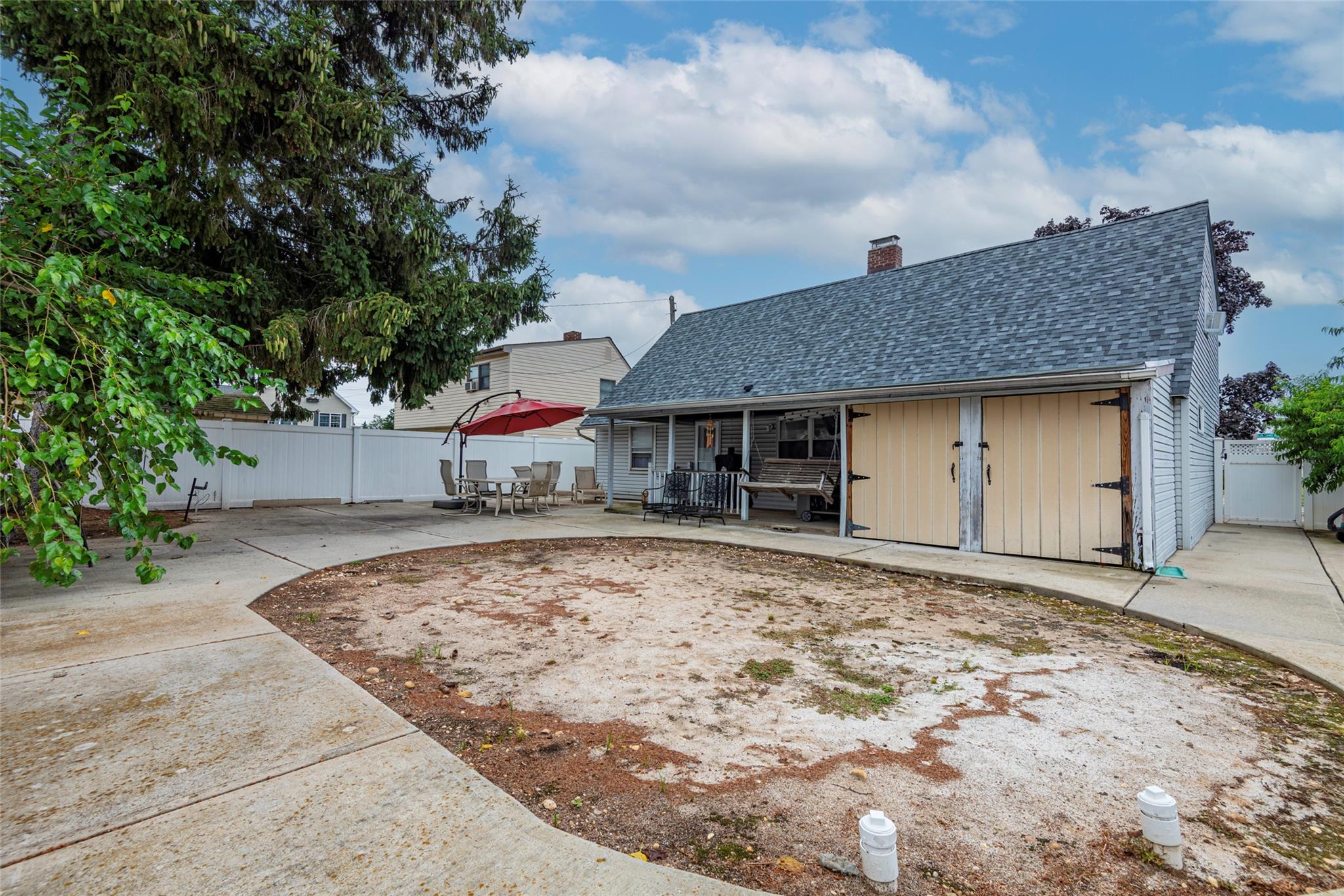 22 Lowland Road Levittown, NY 11756 - Photo 33 of 38