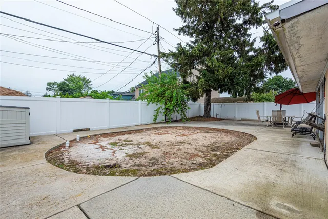 $749,999 | 22 Lowland Road, Levittown, NY 11756