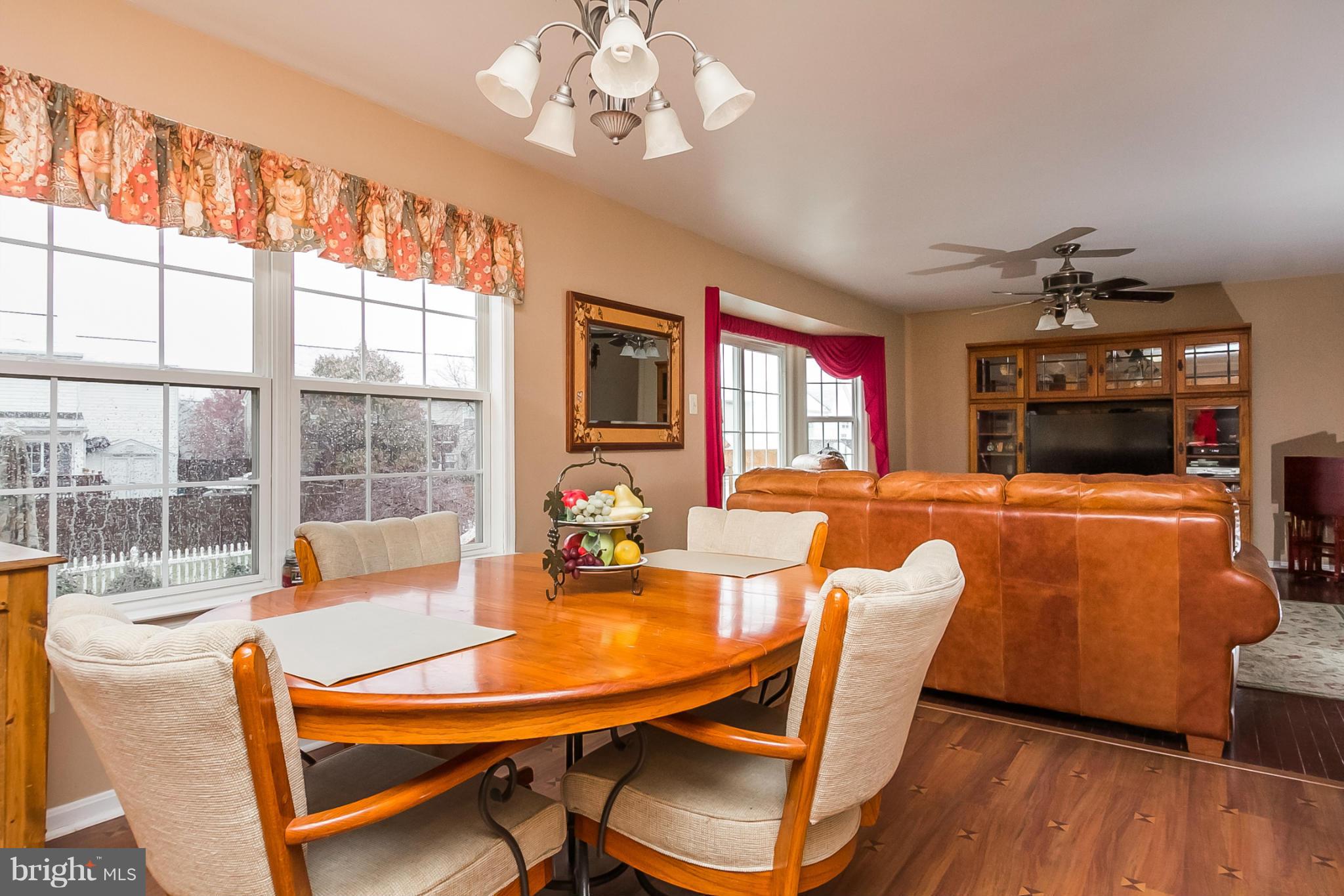 9112 Cove Point Road Baltimore, MD 21219 - Photo 12 of 30 Kitchen