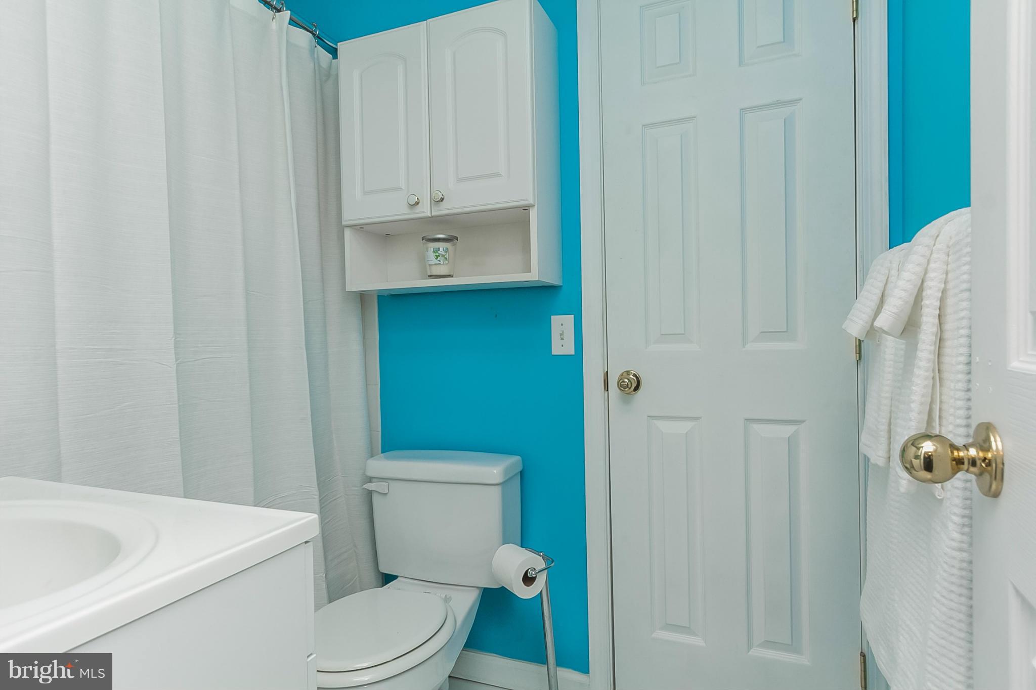 9112 Cove Point Road Baltimore, MD 21219 - Photo 19 of 30 Bath