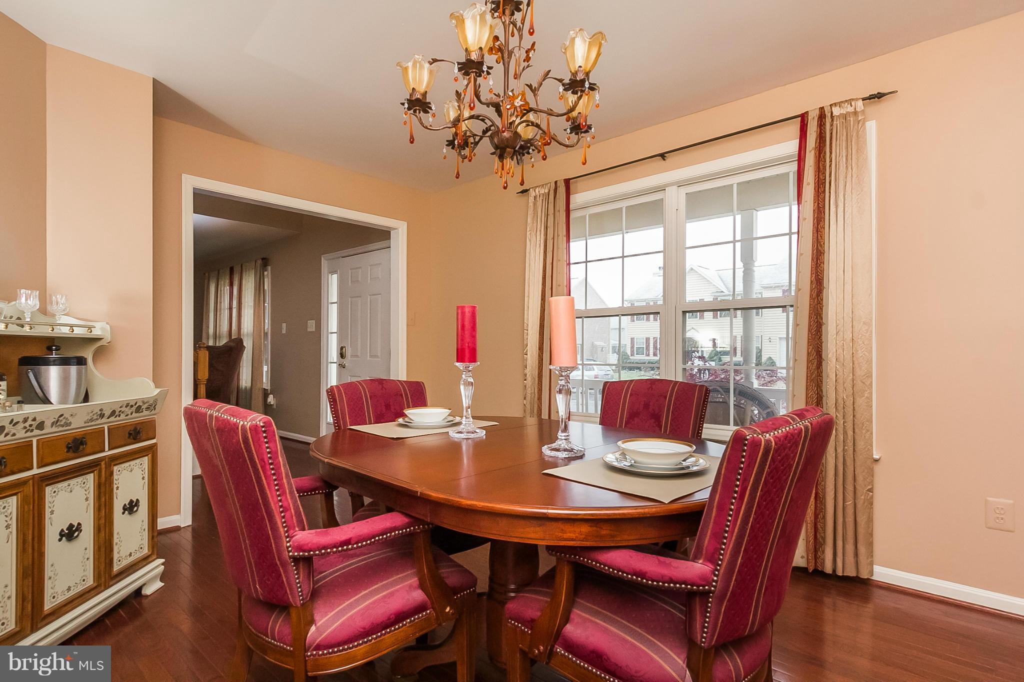 9112 Cove Point Road Baltimore, MD 21219 - Photo 5 of 30 Dining Room