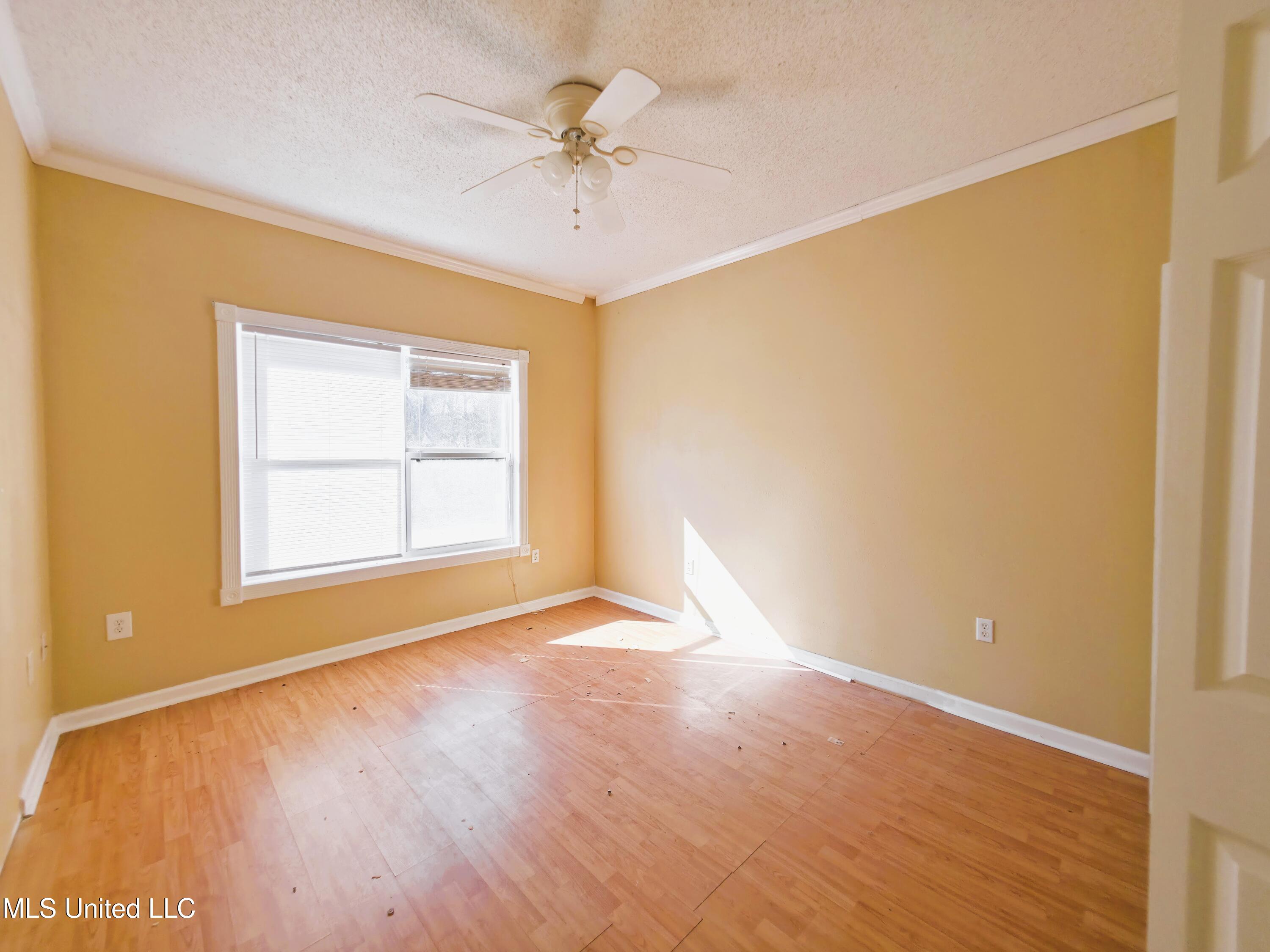 4700 Thompson Street Moss Point, MS 39563 - Photo 19 of 25 20260202_095517