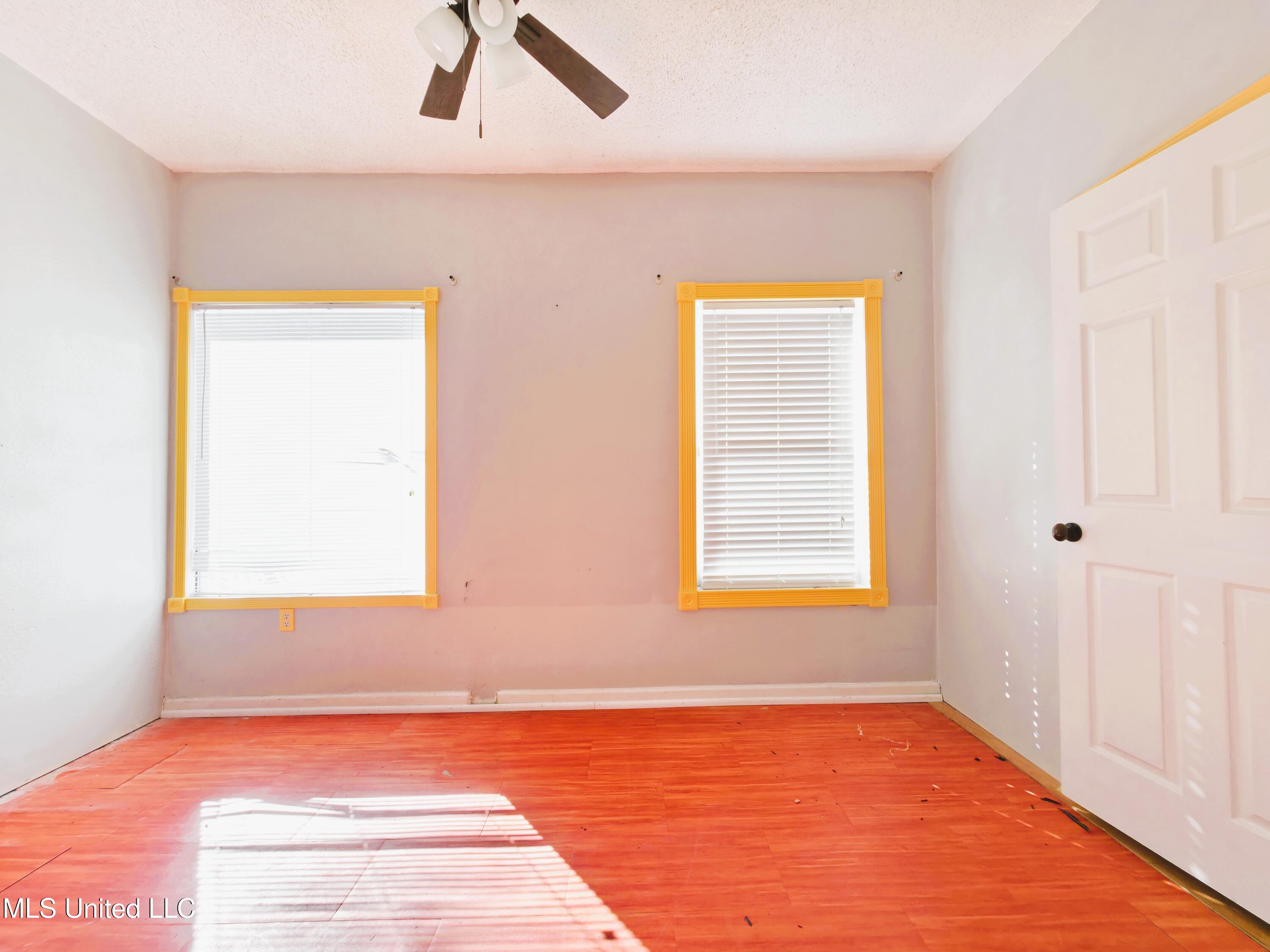 4700 Thompson Street Moss Point, MS 39563 - Photo 22 of 25 20260202_094506