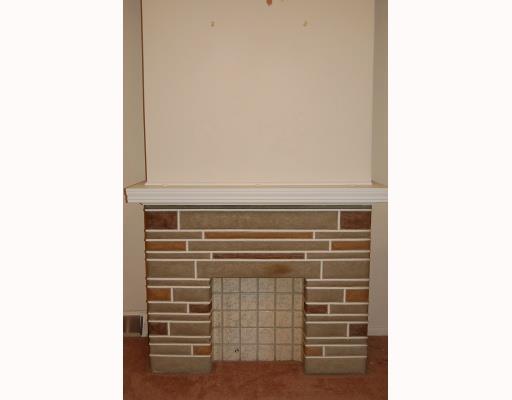 206 Walnut Street Carnegie, PA 15106 - Photo 3 of 12 Living Room.