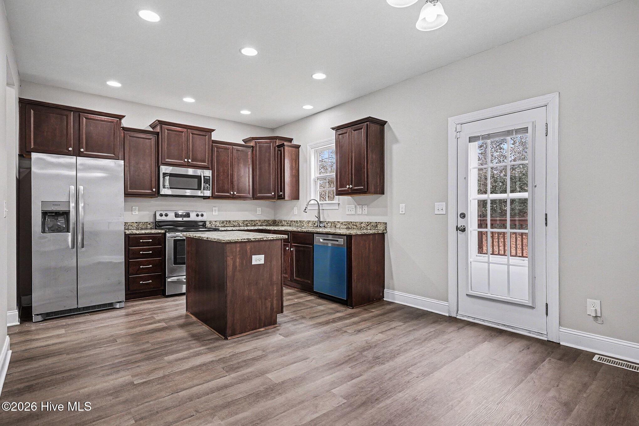 201 Phillips Ridge Lane Goldsboro, NC 27530 - Photo 10 of 33 010_file_1162