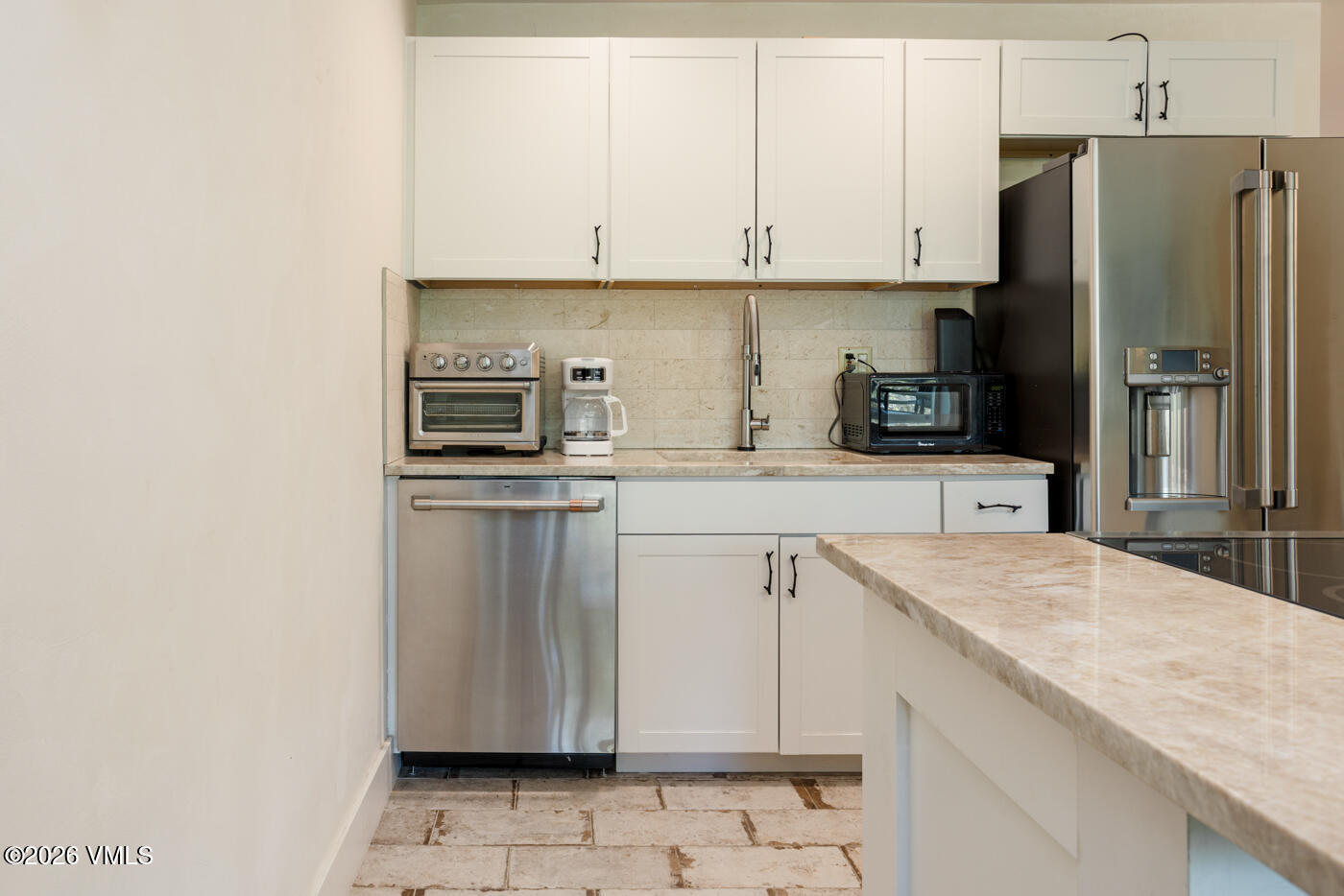 1100 North Frontage Road West, Unit 1415 Vail, CO 81657 - Photo 10 of 33 Simba Run 1415 MLS-16