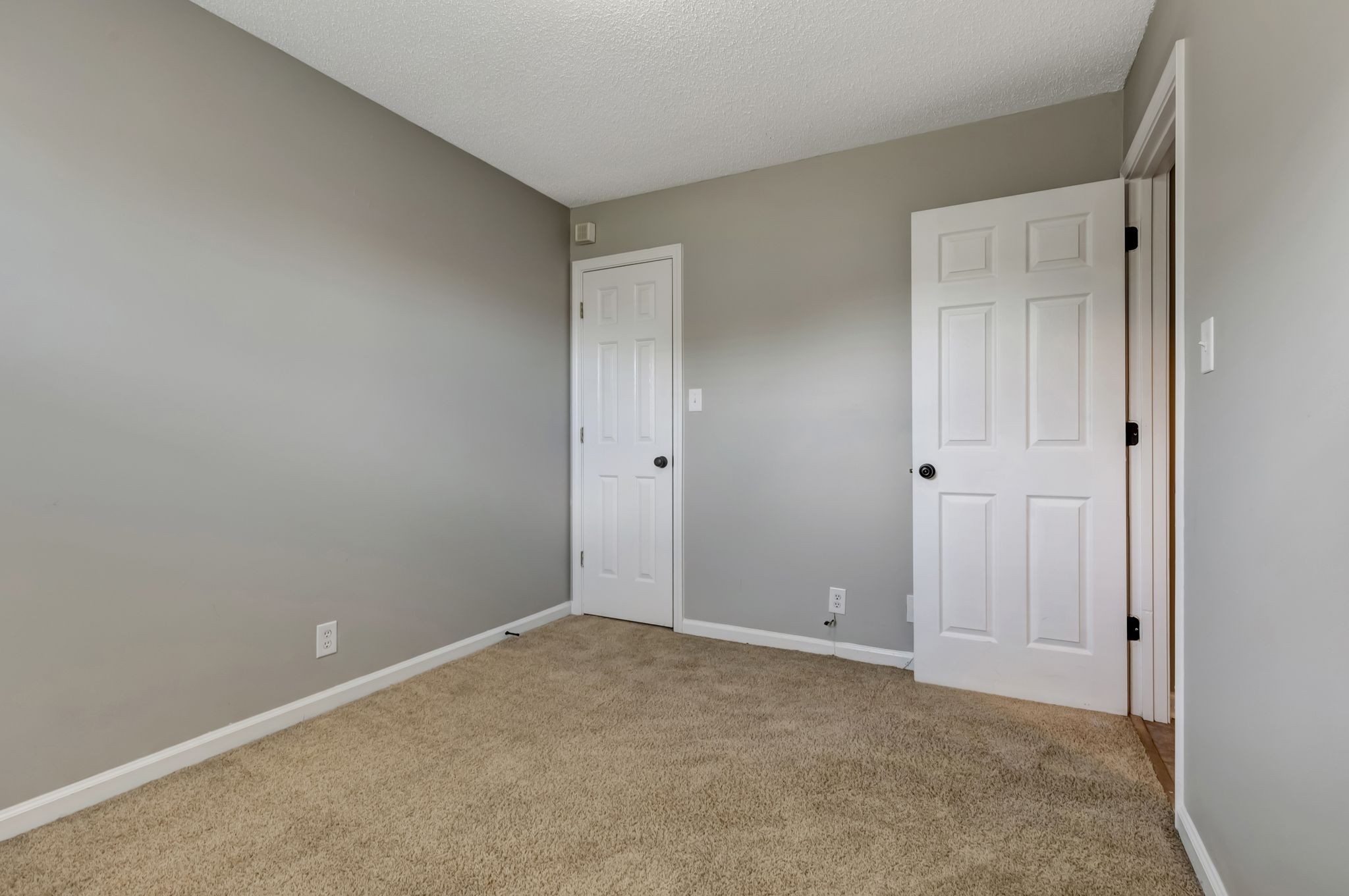 931 State Line Road Oak Grove, KY 42262 - Photo 18 of 24 a view of an empty room