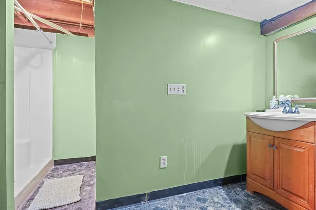 $545,000 | 2 Sturbridge Avenue, Smithfield, RI 02828