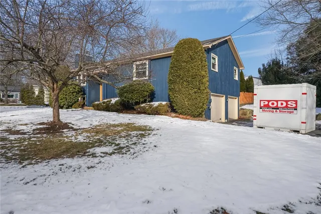 $545,000 | 2 Sturbridge Avenue, Smithfield, RI 02828