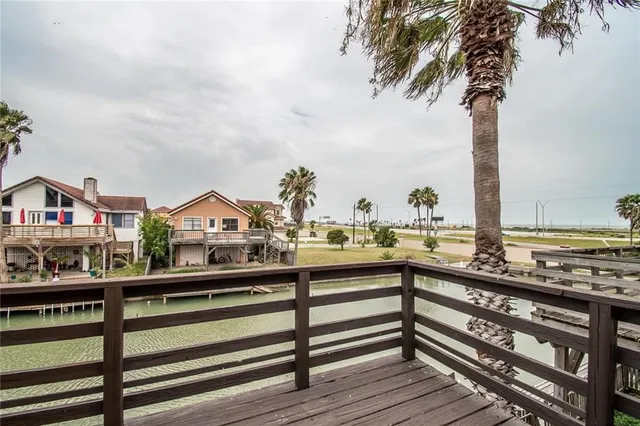 $2,500 | 716 Enchanted Harbor, Corpus Christi, TX 78402
