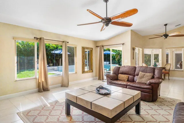 $6,000 | 17150 89th Place North, Loxahatchee, FL 33470