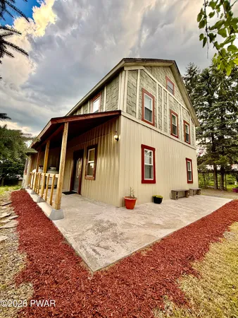 $299,000 | 1443 Hamlin Highway, Lake Ariel, PA 18436