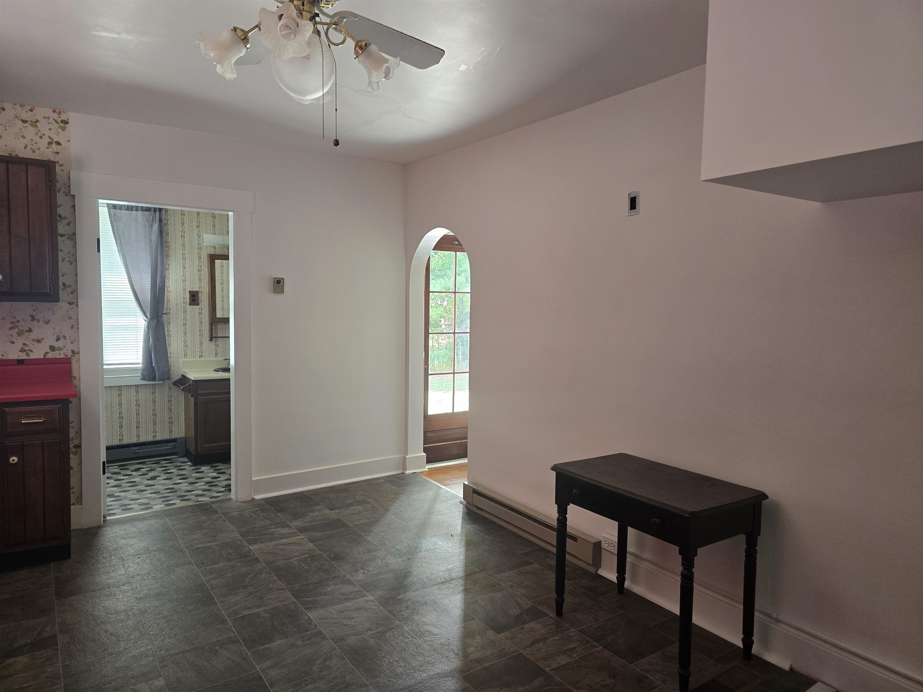 2146 US Highway 136 Carthage, IL 62321 - Photo 5 of 52 Gallery Image 5