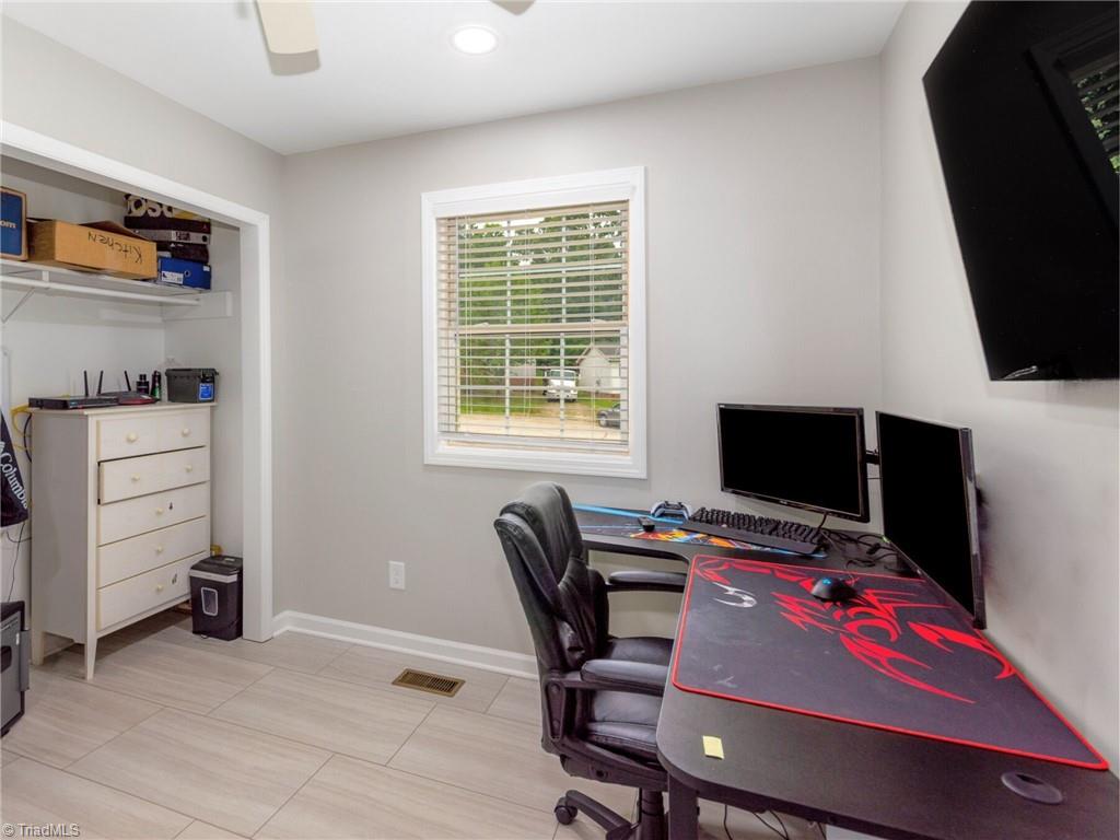 2207 Gable Way High Point, NC 27262 - Photo 22 of 27 office/guest bedroom