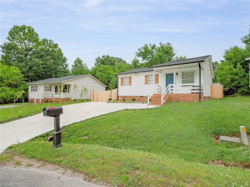 2207 Gable Way High Point, NC 27262 - Photo 4 of 27 Gallery Image 4