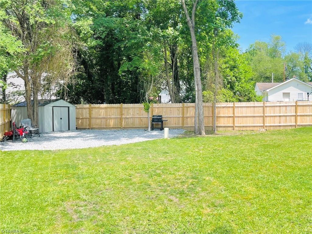 2207 Gable Way High Point, NC 27262 - Photo 9 of 20 Gallery Image 9